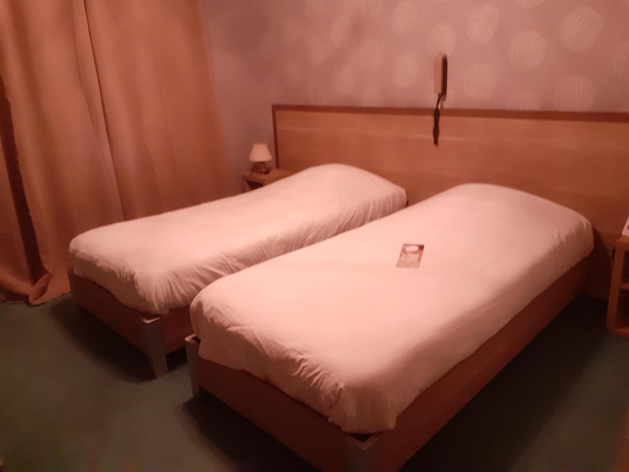 Hotel Auberge De La Bonde Logis Langeais Ngoại thất bức ảnh