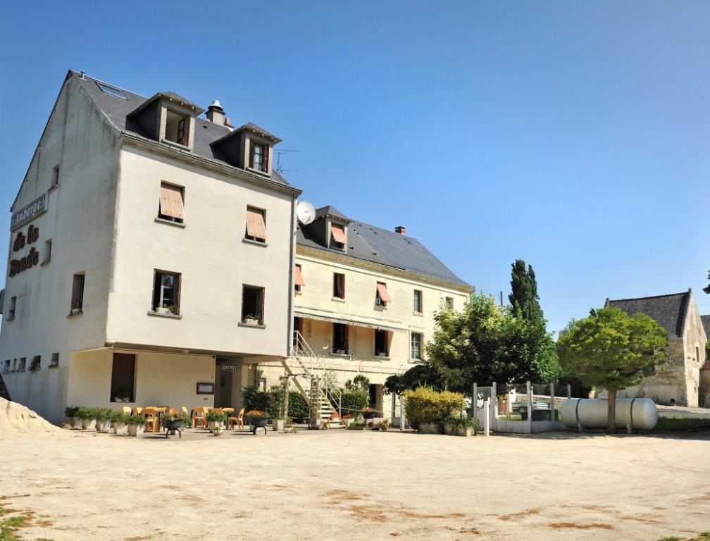 Hotel Auberge De La Bonde Logis Langeais Ngoại thất bức ảnh